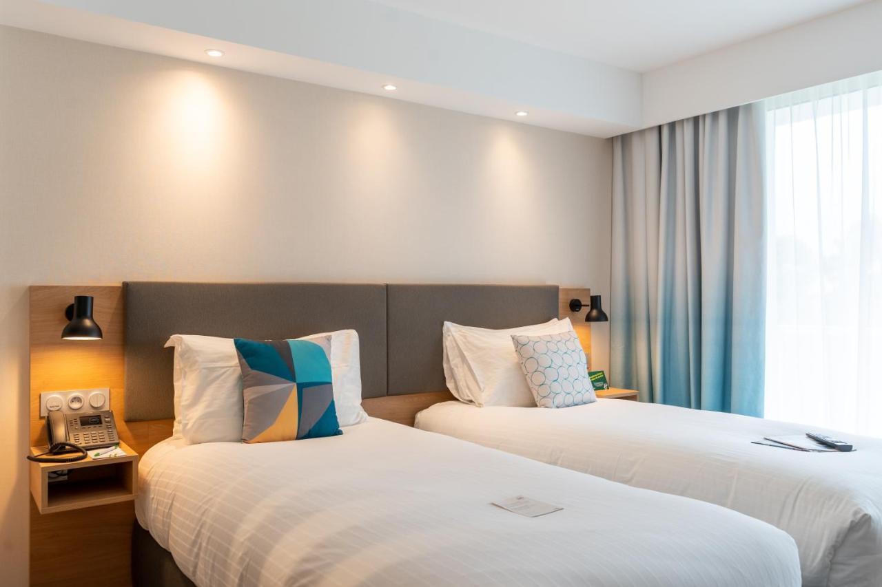 Standard Room,1356693350:JPEG